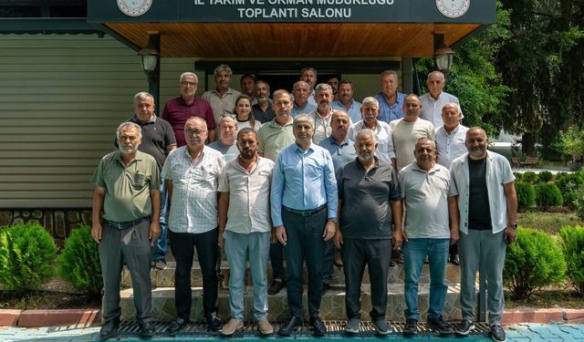 Sarıçam muhtarları tarımsal taleplerini İl Müdürü Bayazıt’a iletti