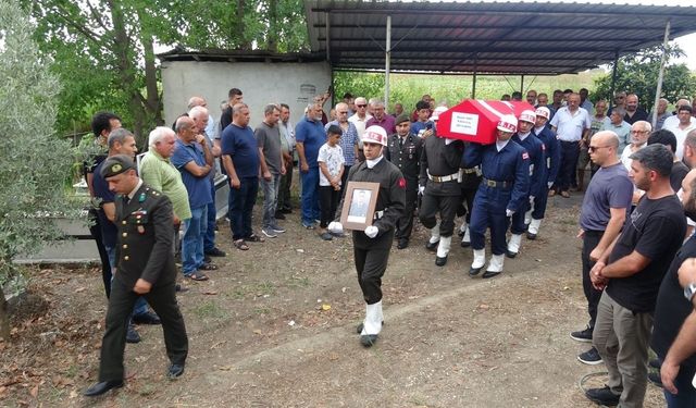 Uzman Çavuş Kasım Yurt Ceyhan’da son yolculuğuna uğurlandı