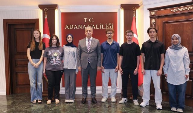 YKS dereceye giren Adanalı öğrenciler Valilikte ağırlandı