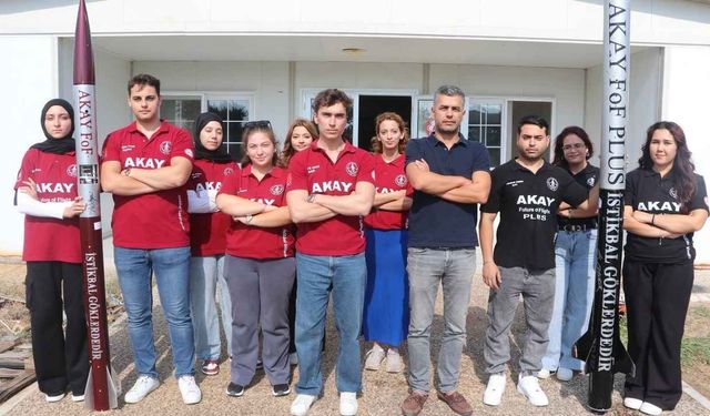 Adanalı öğrenciler TEKNOFEST’te çifte başarı: İki roketle Türkiye üçüncüsü oldular