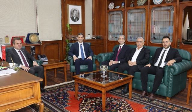 AK Parti Adana İl Başkanı Özkan’dan Çukurova Üniversitesi’ne ziyaret