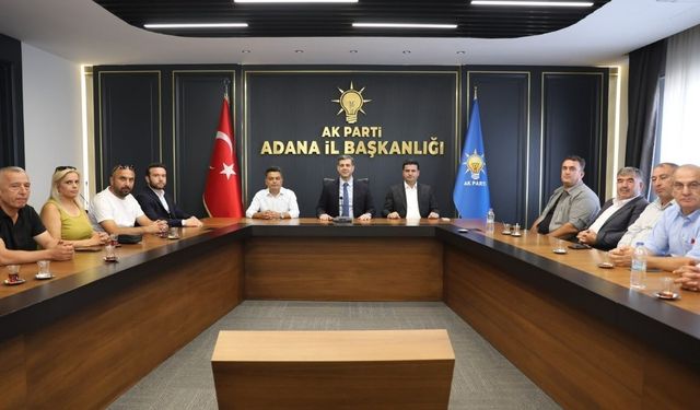 AK Parti Adana İl Başkanlığı'nda Kozan heyeti ağırlandı: Muhtarların talepleri masaya yatırıldı