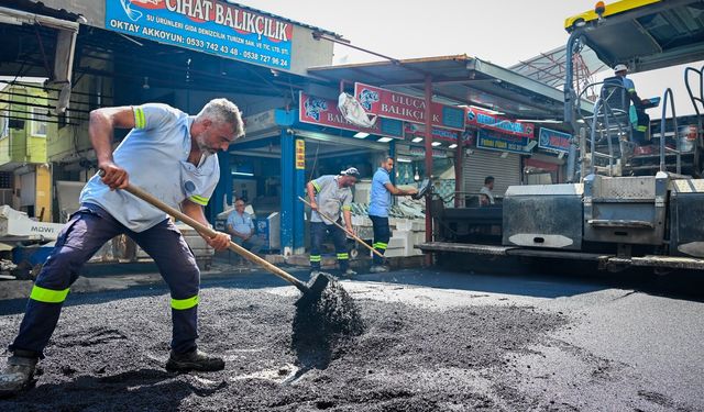 Seyhan’daki Balıkçılar Pazarı’nda yollar asfaltlandı