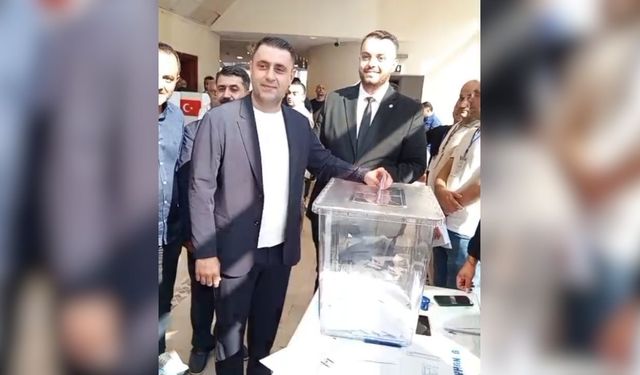 Emrah Kozay, Yeni Parti Seyhan seçiminde sandık başında
