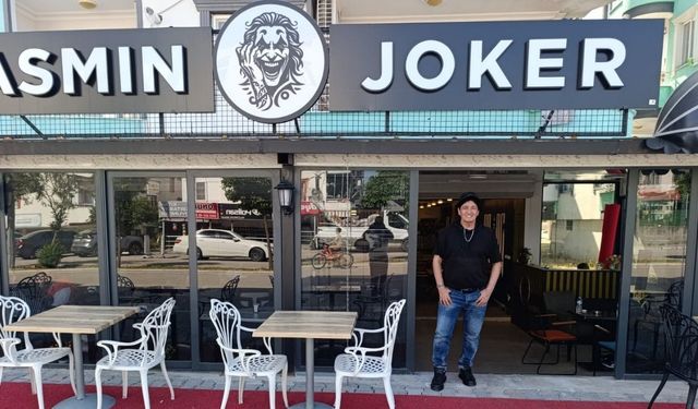 Jasmin Joker’den Ahmet Gerçek’e başarı ödülü