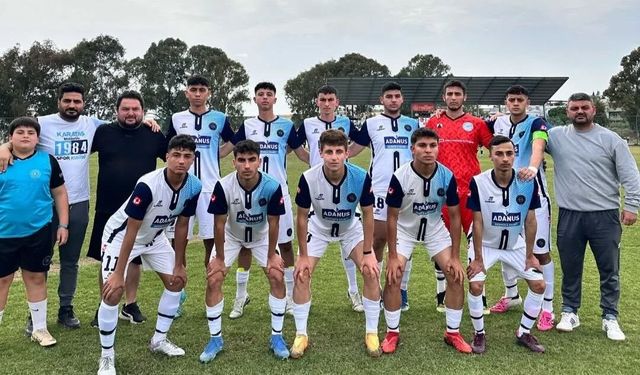 Karataş Belediyespor gençleri sporla kucaklıyor