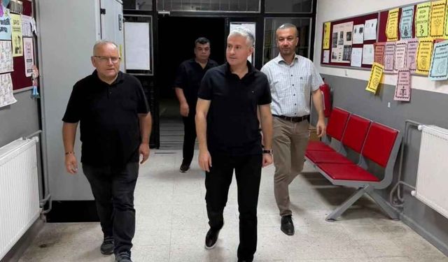 Kaymakam Güven, Tufanbeyli’de okul ve yurtları inceledi
