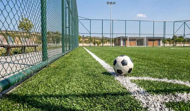 Kozan’a 3 yeni halı saha geliyor: İhale tarihi belli oldu