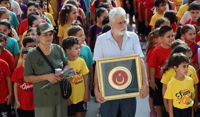 Şehit Samet Özkan’ın ailesi oğullarının adını taşıyan okulu ziyaret etti