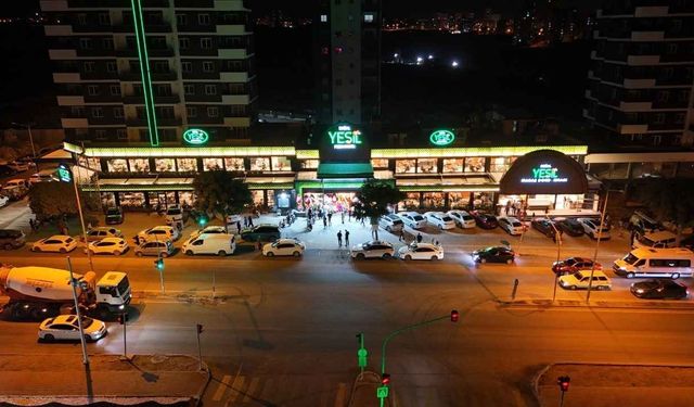 Yeşil Fırın’ın en büyük şubesi Sarıçam’da açıldı: 230 kişiye istihdam
