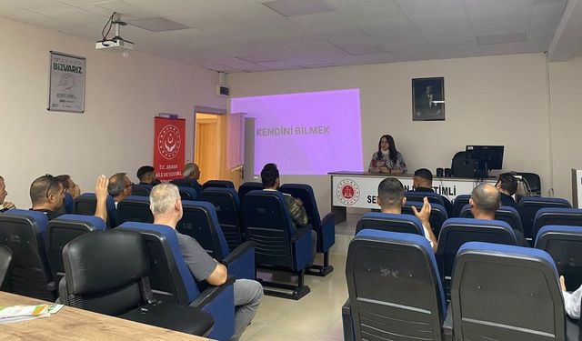 Adana'da denetimli serbestlik yükümlülerine “Kendini Bilmek” eğitimi