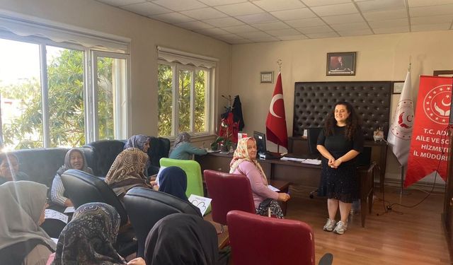 Adana’da evde bakım hizmeti alan ailelere iletişim eğitimi