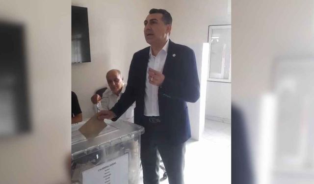 Anıl Tanburoğlu oyunu Yüreğir'de kullandı: “Mücadeleye adayız”