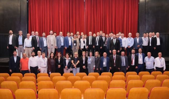 CHP’li Müslim Sarı, Adana’da meclis üyeleriyle buluştu