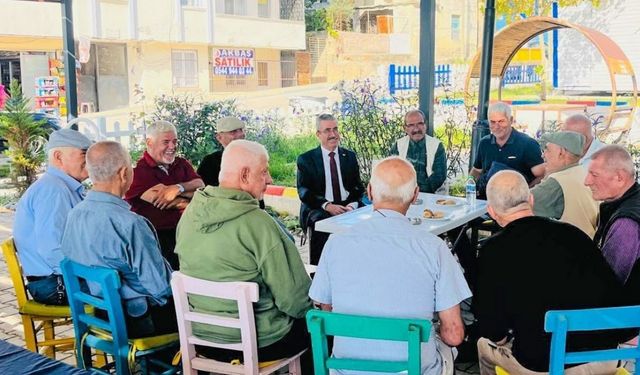 Karataş'ta vatandaşlarla buluşan Başkan Ali Bedrettin Karataş'tan müjde