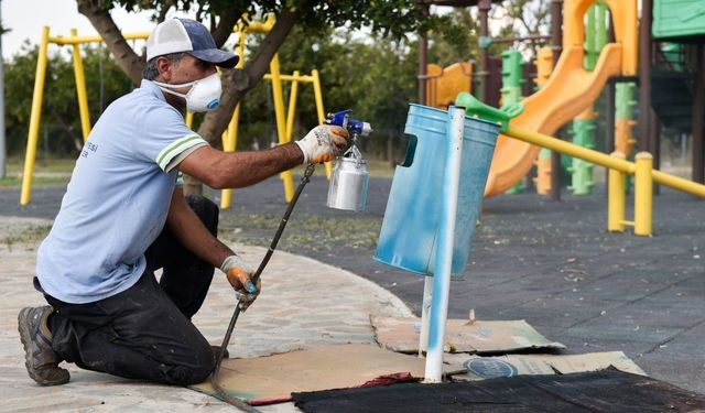 Seyhan Belediyesi Hadırlı 2 No'lu Park'ta tadilat ve düzenleme çalışması yaptı