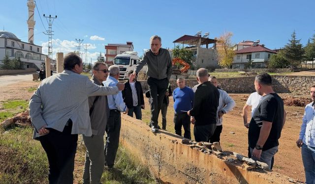 Tufanbeyli’nin yeni düğün salonunda çalışmalar sürüyor