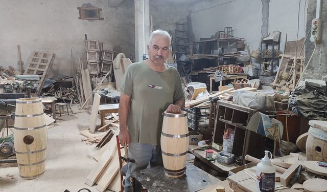 55 yıldır baba mesleğiyle geçimini sağlıyor