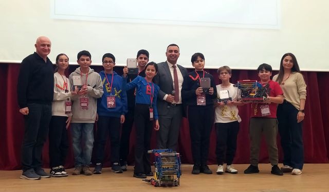 Sanko Okulları VEX IQ Robot Yarışmasından dört birincilikle döndü