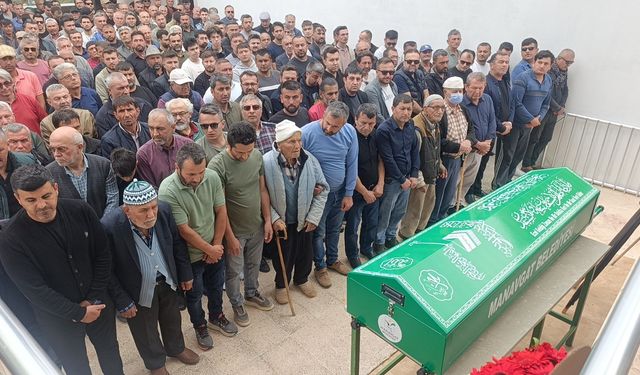 Rusya'da hayatını kaybeden dağcı Antalya'da son yolculuğuna uğurlandı