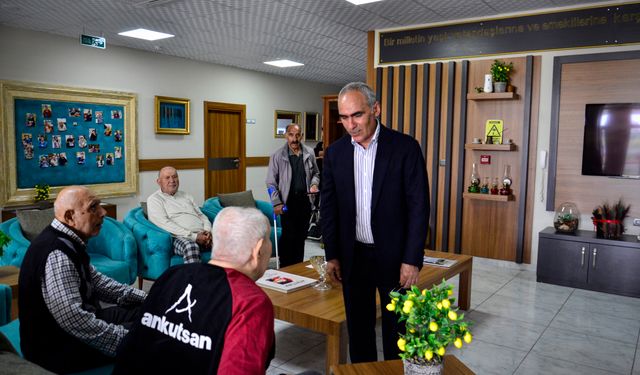 Annesi huzurevini mesken tuttu, işadamı yaşlı bakım merkezini kapatmaktan vazgeçti