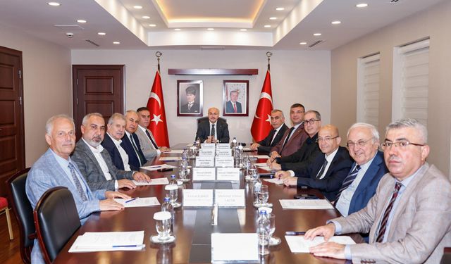Karataş Tarıma Dayalı Su Ürünleri ve Sera OSB toplantıları gerçekleşti