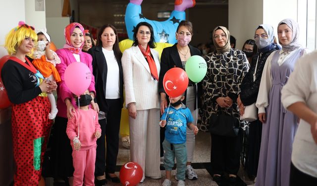 MÜSİAD Antalya’dan kanserle mücadele eden çocuklara bayram hediyesi