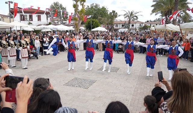 Mersin ekibi Manavgat'ta festivale katıldı