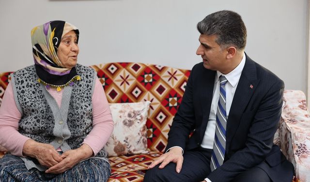 Şener, şehit aileleriyle bir araya geldi