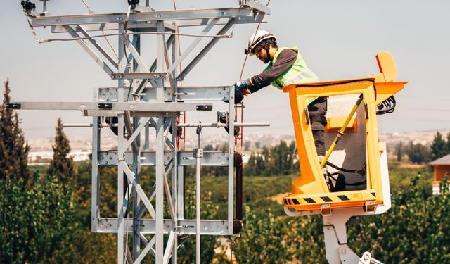 Toroslar EDAŞ, güvenli ve sürdürülebilir enerji için çalışıyor