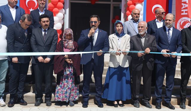 Trafik kazasında hayatını kaybeden öğretmenin ismi imece usulü inşa edilen okulda yaşatılacak