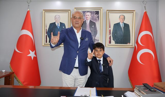 Yusuf Kanlı, makamını Gencer Tok’a devretti