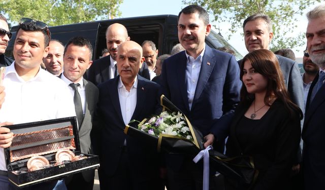 Çevre, Şehircilik ve İklim Değişikliği Bakanı Kurum, Kahramanmaraş'ta temaslarda bulundu