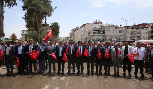 Hatay'ın Reyhanlı ilçesindeki bombalı saldırılarda hayatını kaybedenler anıldı