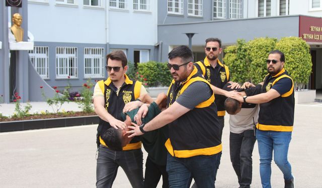 Adana’da bir iş adamının 600 bin TL'den fazla parası gasp edildi
