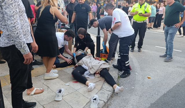 Antalya’da ters yönde gelen servis midibüsü can aldı