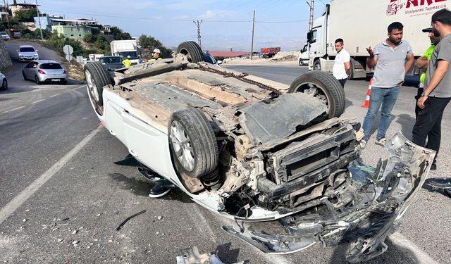 Belen’de otomobil takla attı: 1 yaralı