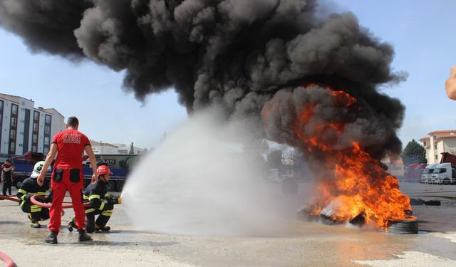 Burdur'da 96 itfaiyeci, koordinasyon ve kriz yönetimi tatbikatı yaptı