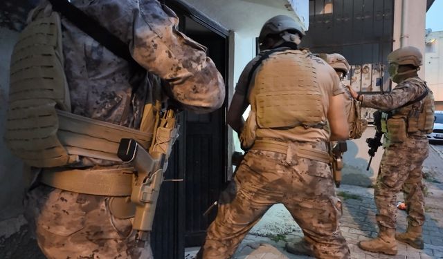 Mersin merkezli yasa dışı bahis operasyonu: 33 gözaltı