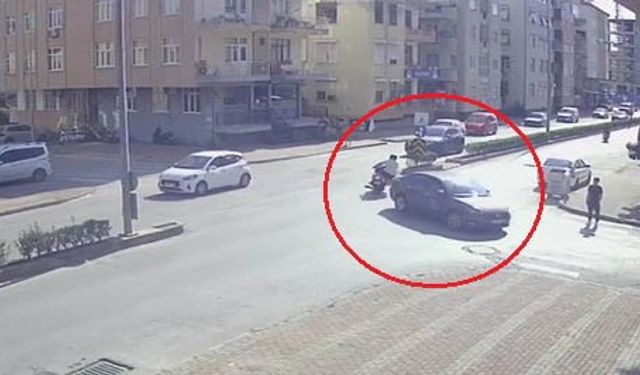 Motosiklet sürücüsü kask sayesinde kazadan ucuz kurtuldu