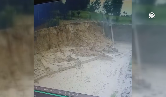 Osmaniye'de istinat duvarının yıkılma anı güvenlik kamerasında