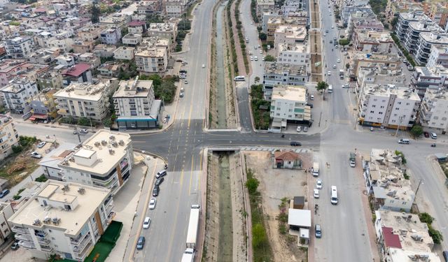 Tarsus'ta inşa edilen yeni köprü hizmete açıldı