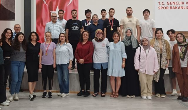Dostluk kazandı