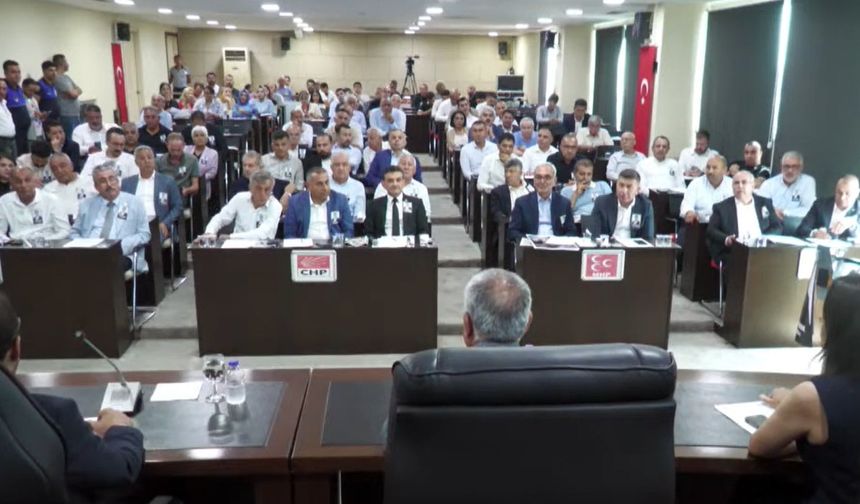 Adana Büyükşehir Belediye Meclisi’nde vefa ve adalet çağrısı