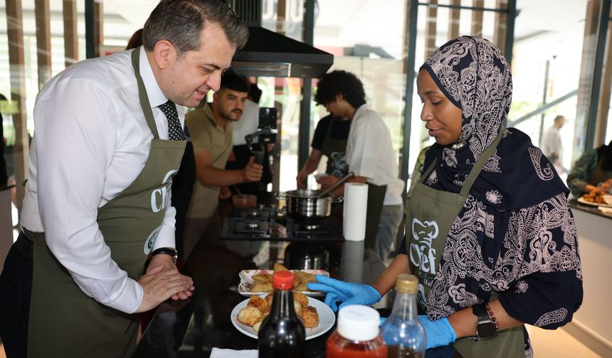 "Dünyaları Yiyoruz" etkinliğiyle farklı kültürler aynı sofrada buluştu