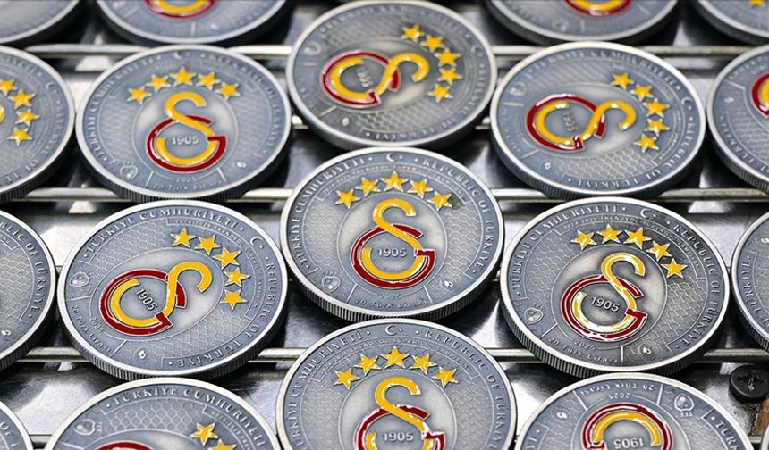 Taraftarlar şokta! Galatasaray’ın tarihi başarısı koleksiyonerlerin cebine giriyor!