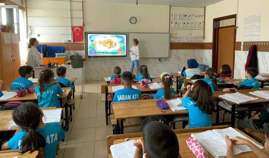 Kozan'da öğrencilere balığın faydaları anlatıldı