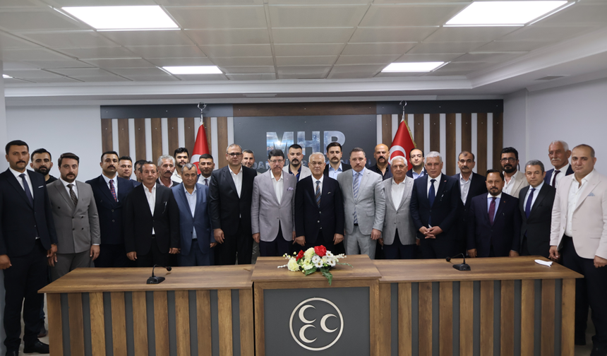 MHP Adana’da bayramda güç gösterisi: Teşkilatlar kenetlendi