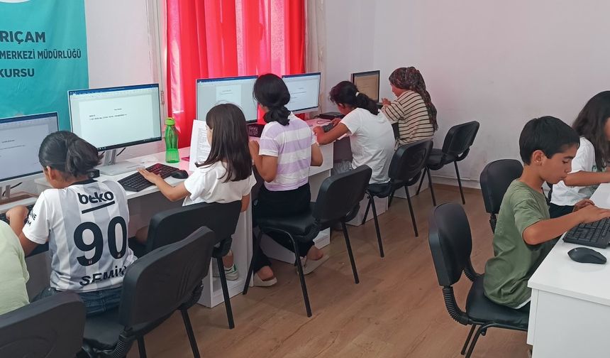Sarıçam’da bilgisiyar kursu heyecanı