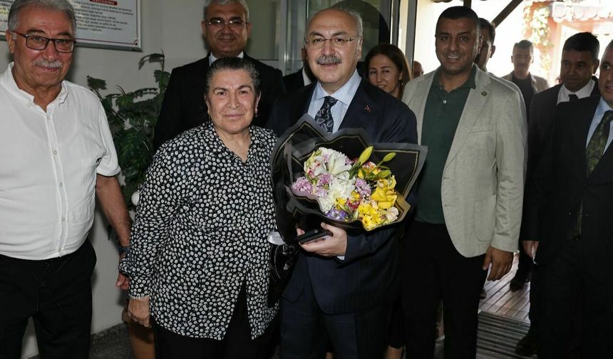 Vali Köşger'den bayramda gönüllere dokunan ziyaretler